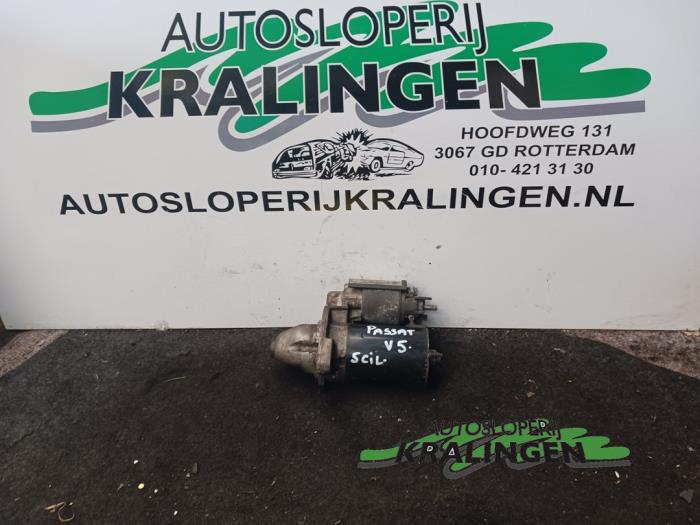 Gebruikte Startmotor Volkswagen Passat (3B3) 2.3 V5 20V Prijs € 24,98 Margeregeling aangeboden door Autosloperij Kralingen B.V.