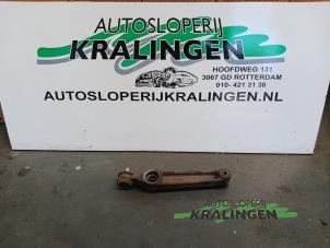 Gebruikte Triangel links-voor Suzuki Wagon-R+ (RB) 1.0 12V Prijs € 25,00 Margeregeling aangeboden door Autosloperij Kralingen B.V.