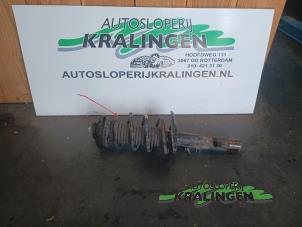 Gebruikte Schokbreker rechts-voor Citroen DS3 (SA) 1.2 12V PureTech 82 Prijs € 50,00 Margeregeling aangeboden door Autosloperij Kralingen B.V.