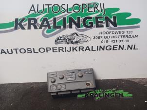Gebruikte Chaufage Bedieningspaneel Volvo S80 (TR/TS) 2.4 20V 140 Prijs € 29,99 Margeregeling aangeboden door Autosloperij Kralingen B.V.