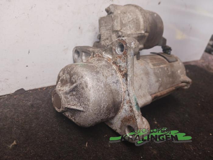 Startmotor van een Ford Fiesta 4 1.25 16V 1998