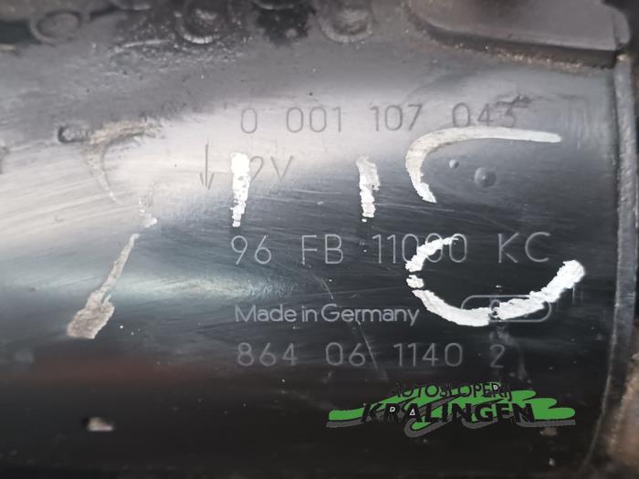 Startmotor van een Ford Fiesta 4 1.25 16V 1998