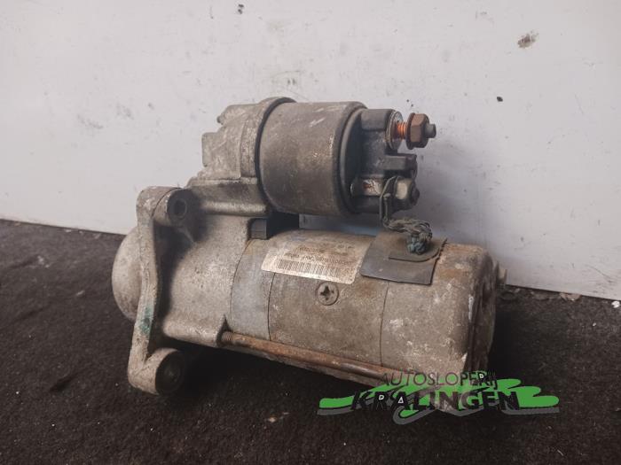 Startmotor van een Ford Fiesta 4 1.25 16V 1998