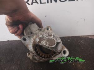 Startmotor van een Ford Fiesta 4 1.25 16V 1998