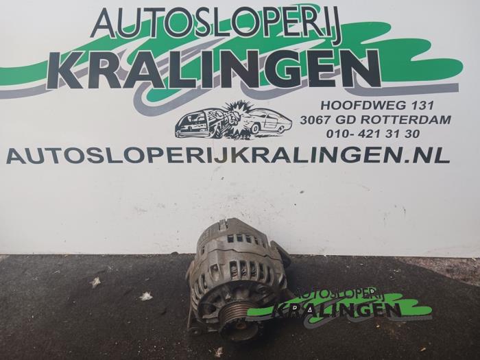 Gebruikte Dynamo Ford Fiesta 4 1.25 16V Prijs € 24,98 Margeregeling aangeboden door Autosloperij Kralingen B.V.