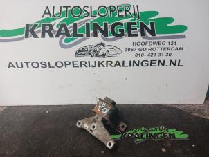 Gebruikte Motorrubber Citroen C3 (FC/FL/FT) 1.4 Bivalent Prijs € 25,00 Margeregeling aangeboden door Autosloperij Kralingen B.V.
