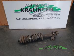 Gebruikte Schokdemper links-voor Nissan Micra (K11) 1.3 LX,SLX 16V Prijs € 50,00 Margeregeling aangeboden door Autosloperij Kralingen B.V.