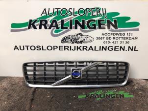 Gebruikte Grille Volvo S60 I (RS/HV) 2.4 D5 20V Prijs € 70,00 Margeregeling aangeboden door Autosloperij Kralingen B.V.
