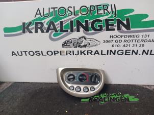 Gebruikte Kachel Bedieningspaneel Ford Ka I 1.3i Prijs € 35,00 Margeregeling aangeboden door Autosloperij Kralingen B.V.