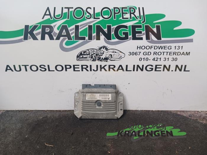 Gebruikte Computer Motormanagement Renault Megane II (LM) 1.6 16V Prijs € 11,99 Margeregeling aangeboden door Autosloperij Kralingen B.V.