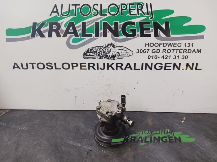 Gebruikte Pomp Servo Volkswagen Golf IV (1J1) 1.4 16V Prijs € 50,00 Margeregeling aangeboden door Autosloperij Kralingen B.V.