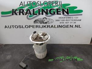 Gebruikte Benzinepomp Peugeot 208 I (CA/CC/CK/CL) 1.2 Vti 12V PureTech 82 Prijs € 24,98 Margeregeling aangeboden door Autosloperij Kralingen B.V.