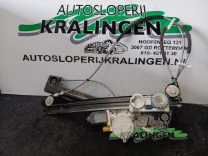 Gebruikte Ruitmechaniek 2Deurs links-voor BMW Mini One/Cooper (R50) 1.6 16V Cooper Prijs € 100,00 Margeregeling aangeboden door Autosloperij Kralingen B.V.