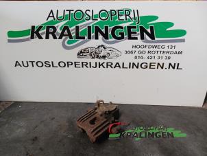 Gebruikte Remklauw (Tang) rechts-achter BMW Mini One/Cooper (R50) 1.6 16V Cooper Prijs € 24,99 Margeregeling aangeboden door Autosloperij Kralingen B.V.