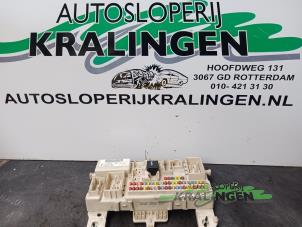 Gebruikte Zekeringkast Ford Focus 2 Wagon 1.6 TDCi 16V 90 Prijs € 39,99 Margeregeling aangeboden door Autosloperij Kralingen B.V.