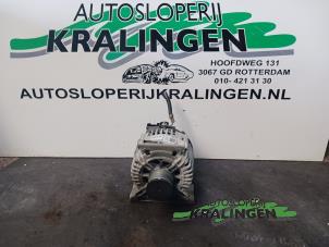 Gebruikte Dynamo Mercedes A (W169) 2.0 A-160 CDI 16V 3-Drs. Prijs € 99,99 Margeregeling aangeboden door Autosloperij Kralingen B.V.
