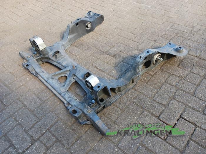 Gebruikte Subframe Mercedes B (W245) 1.5 B-160 16V Prijs € 150,00 Margeregeling aangeboden door Autosloperij Kralingen B.V.