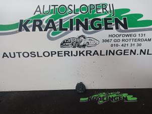 Gebruikte Regensensor Mercedes B (W245) 1.5 B-160 16V Prijs € 19,99 Margeregeling aangeboden door Autosloperij Kralingen B.V.