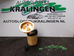 Gebruikte Tank element Pomp BMW 1 serie (E87/87N) 118d 16V Prijs € 50,00 Margeregeling aangeboden door Autosloperij Kralingen B.V.