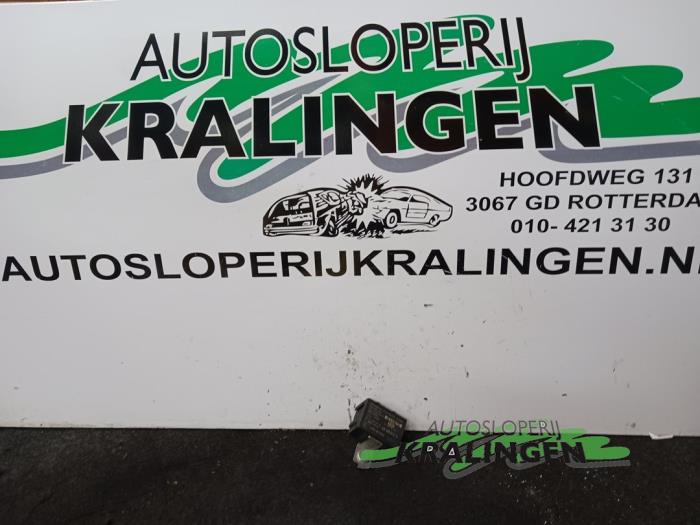 Gebruikte Immobiliser module Kia Rio II (DE) 1.4 16V Prijs € 24,99 Margeregeling aangeboden door Autosloperij Kralingen B.V.