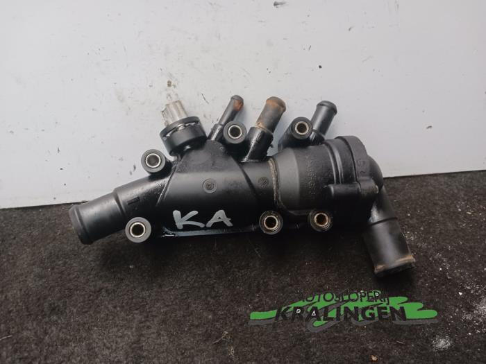 Thermostaathuis van een Ford Ka I 1.3i 2006