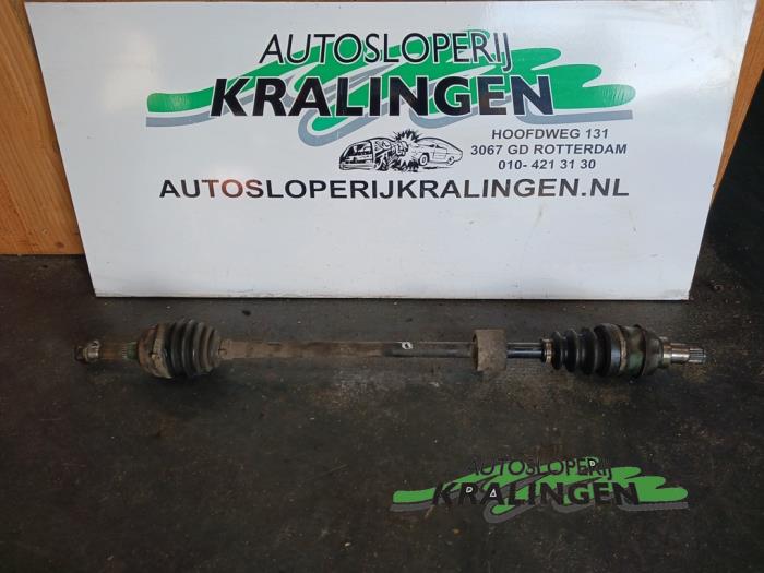Gebruikte Aandrijfas rechts-voor Daihatsu Materia 1.5 16V Prijs € 49,99 Margeregeling aangeboden door Autosloperij Kralingen B.V.