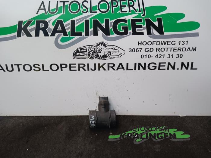 Gebruikte Luchtmassameter Opel Meriva (A) 1.4 16V Twinport Prijs € 9,99 Margeregeling aangeboden door Autosloperij Kralingen B.V.