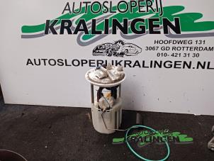 Gebruikte Benzinepomp Opel Corsa D 1.2 16V Prijs op aanvraag aangeboden door Autosloperij Kralingen B.V.