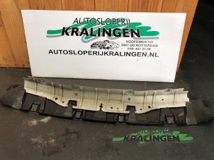 Gebruikte Bumper onderplaat Peugeot 508 SW (8E/8U) 1.6 HDiF 16V Prijs € 50,00 Margeregeling aangeboden door Autosloperij Kralingen B.V.