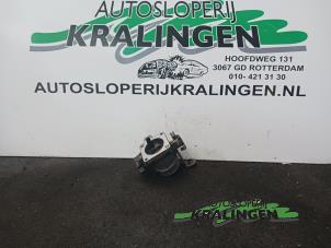 Gebruikte Gasklephuis Renault Clio II (BB/CB) 1.4 Prijs € 19,99 Margeregeling aangeboden door Autosloperij Kralingen B.V.