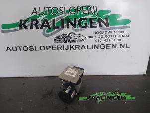 Gebruikte ABS Pomp Opel Vectra C GTS 1.8 16V Prijs € 25,00 Margeregeling aangeboden door Autosloperij Kralingen B.V.