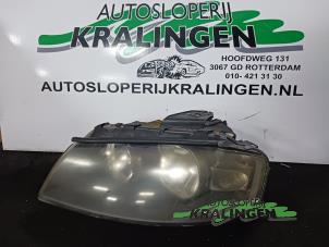 Gebruikte Linker Koplamp Audi A3 (8P1) 2.0 16V FSI Prijs € 34,99 Margeregeling aangeboden door Autosloperij Kralingen B.V.