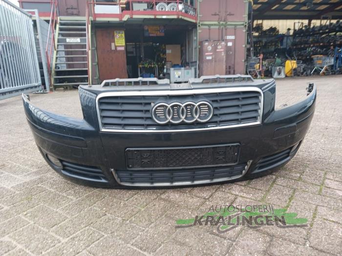 Gebruikte Voorbumper Audi A3 (8P1) 2.0 16V FSI Prijs € 74,98 Margeregeling aangeboden door Autosloperij Kralingen B.V.
