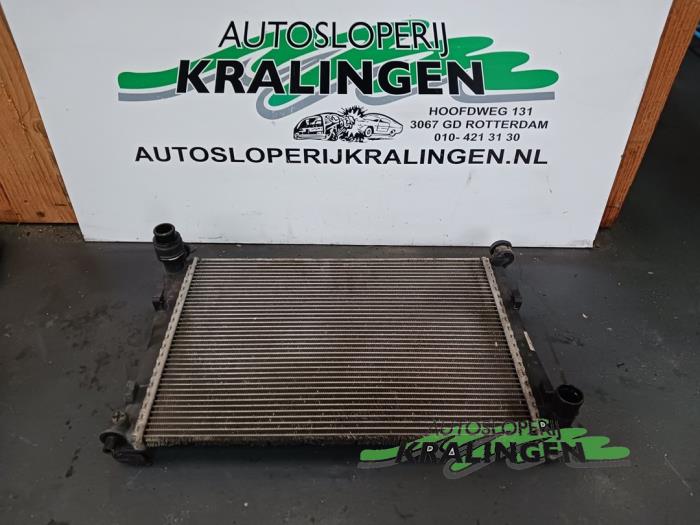 Gebruikte Radiateur Mazda 2 (NB/NC/ND/NE) 1.4 16V Prijs € 50,00 Margeregeling aangeboden door Autosloperij Kralingen B.V.
