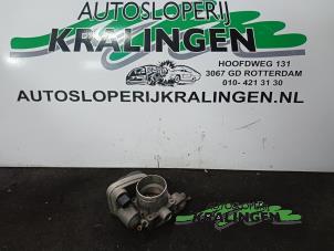 Gebruikte Gasklephuis Volkswagen Passat Variant (3B6) 2.0 Prijs € 29,99 Margeregeling aangeboden door Autosloperij Kralingen B.V.