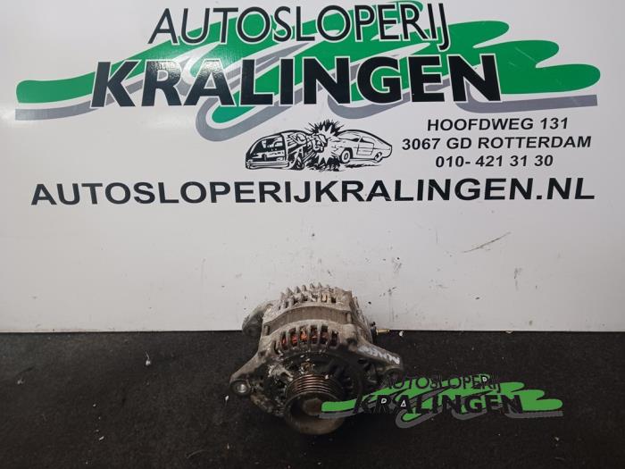 Gebruikte Dynamo Nissan Almera (N16) 1.5 16V Prijs € 50,00 Margeregeling aangeboden door Autosloperij Kralingen B.V.