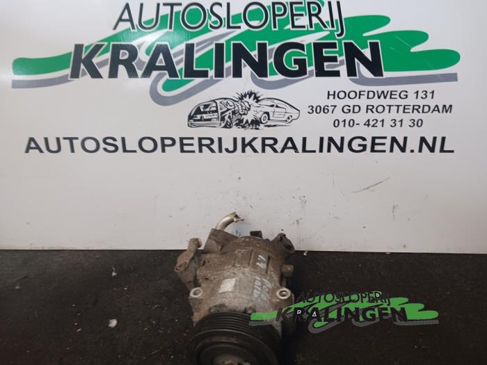 Gebruikte Aircopomp Volkswagen Polo IV (9N1/2/3) 1.4 16V Prijs € 17,98 Margeregeling aangeboden door Autosloperij Kralingen B.V.