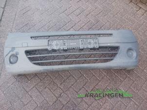 Gebruikte Voorbumper Renault Kangoo Express (FW) 1.5 dCi 85 Prijs € 49,98 Margeregeling aangeboden door Autosloperij Kralingen B.V.