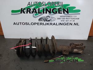 Gebruikte Schokbreker rechts-voor Volvo V70 (SW) 2.4 T 20V Prijs € 50,00 Margeregeling aangeboden door Autosloperij Kralingen B.V.