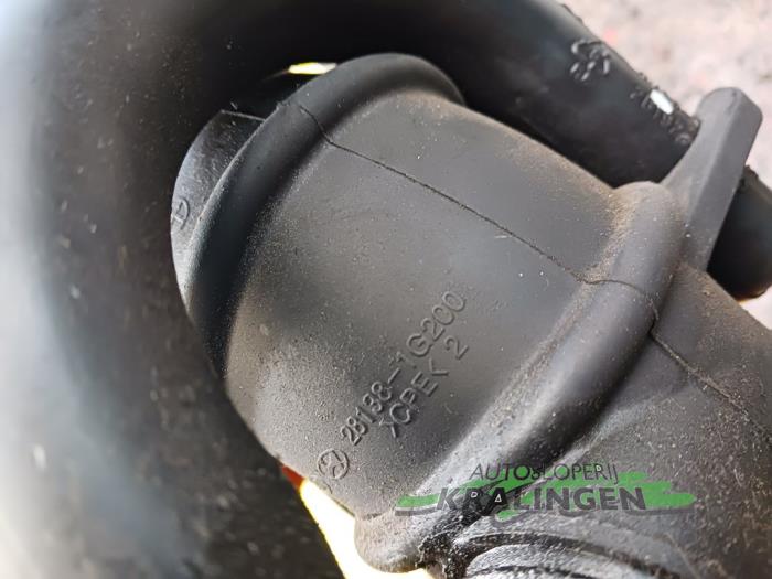 Aanzuigslang Lucht van een Kia Rio II (DE) 1.4 16V 2007