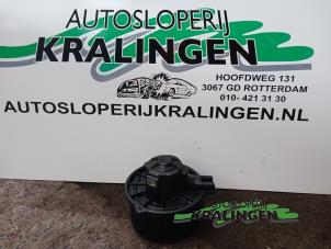 Gebruikte Aanjager Kia Rio II (DE) 1.4 16V Prijs € 50,00 Margeregeling aangeboden door Autosloperij Kralingen B.V.