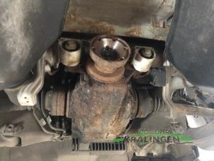 Gebruikte Differentieel achter BMW 7 serie (E65/E66/E67) 730d 24V Prijs € 200,00 Margeregeling aangeboden door Autosloperij Kralingen B.V.