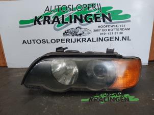 Gebruikte Linker Koplamp BMW X5 (E53) 3.0 24V Prijs € 200,00 Margeregeling aangeboden door Autosloperij Kralingen B.V.