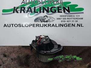 Gebruikte Kachel Ventilatiemotor Audi A6 (C6) 3.2 V6 24V FSI Quattro Prijs € 49,99 Margeregeling aangeboden door Autosloperij Kralingen B.V.