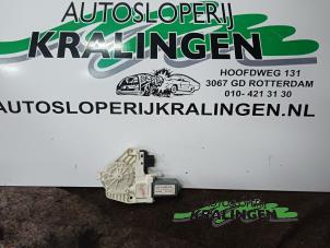 Gebruikte Raammotor Portier Audi A6 (C6) 3.2 V6 24V FSI Quattro Prijs € 14,99 Margeregeling aangeboden door Autosloperij Kralingen B.V.