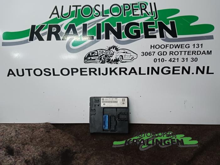 Gebruikte Module Bodycontrol Audi A6 (C6) 3.2 V6 24V FSI Quattro Prijs € 150,00 Margeregeling aangeboden door Autosloperij Kralingen B.V.