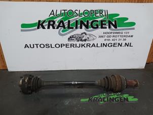 Gebruikte Steekas links-achter BMW X5 (E53) 3.0 24V Prijs € 49,99 Margeregeling aangeboden door Autosloperij Kralingen B.V.