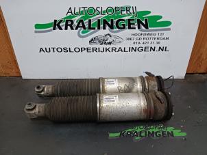 Gebruikte Luchtvering set BMW 7 serie (E65/E66/E67) 730d 24V Prijs € 299,99 Margeregeling aangeboden door Autosloperij Kralingen B.V.