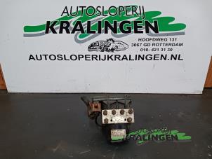 Gebruikte ABS Pomp Volvo S80 (TR/TS) 2.4 20V 140 Prijs € 75,00 Margeregeling aangeboden door Autosloperij Kralingen B.V.