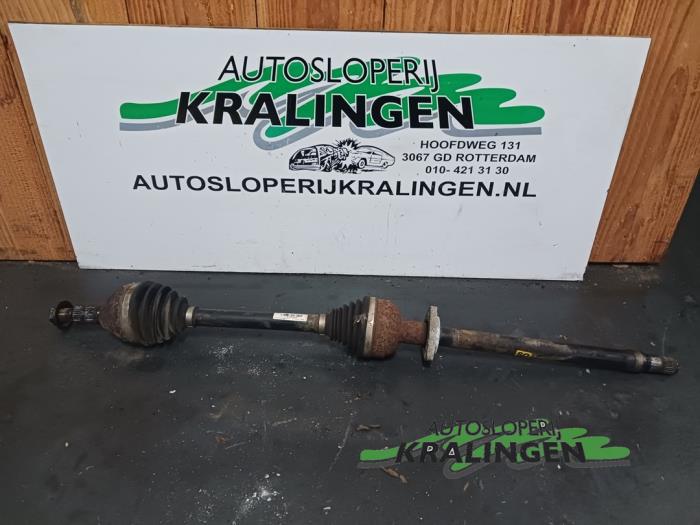 Gebruikte Aandrijfas rechts-voor Opel Astra J (PC6/PD6/PE6/PF6) 1.7 CDTi 16V 125 Prijs € 24,99 Margeregeling aangeboden door Autosloperij Kralingen B.V.